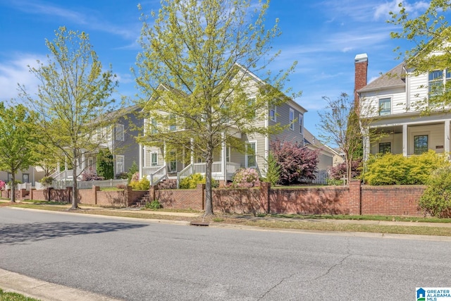 view of front of property