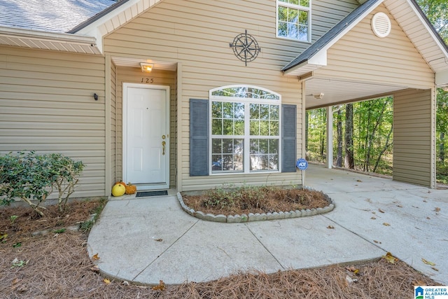 view of property entrance