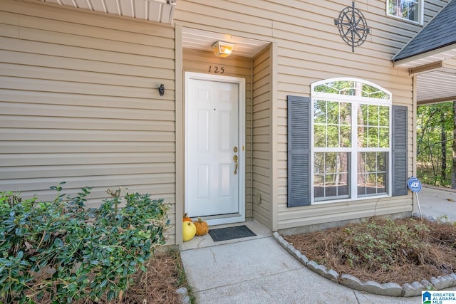 view of property entrance