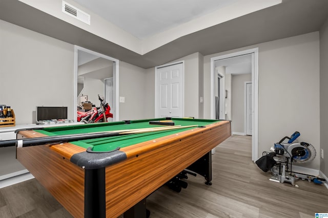 playroom featuring light wood-type flooring and pool table