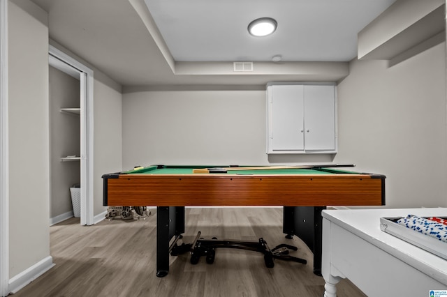 playroom featuring billiards and light hardwood / wood-style flooring