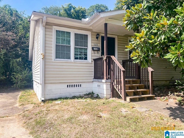 view of front of property