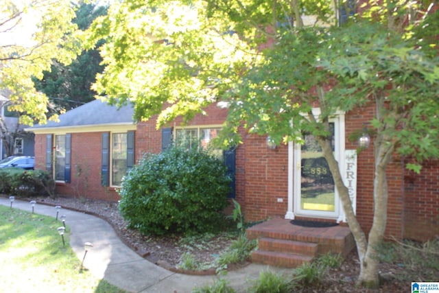 view of front facade