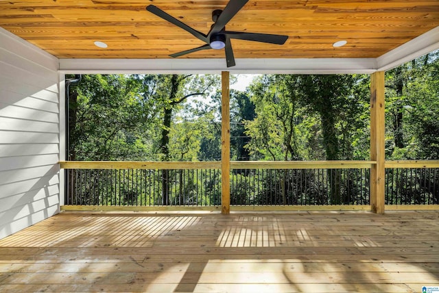 deck featuring ceiling fan