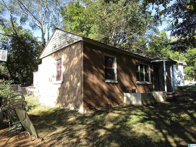 view of home's exterior