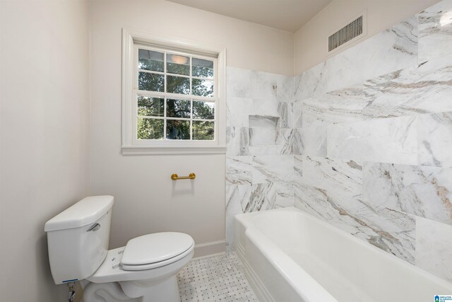 177 Ross Dr, Mountain Brook, AL 35213 - full bath featuring toilet and baseboards