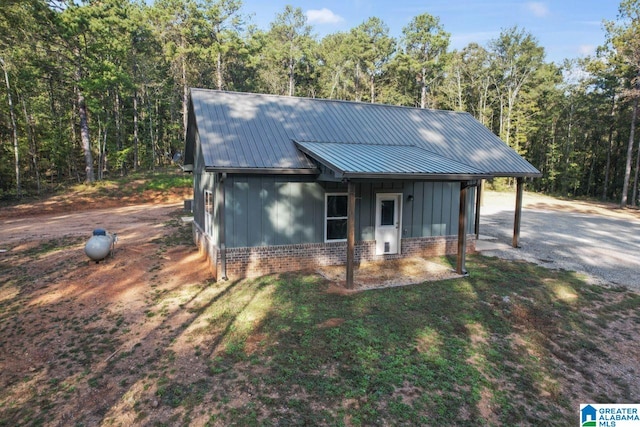 view of front of home