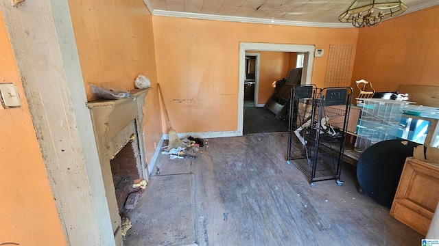 miscellaneous room featuring ornamental molding