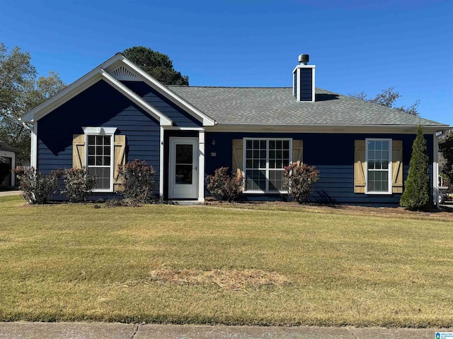 view of front of house featuring a front yard