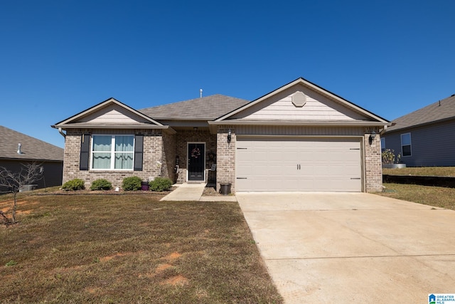 view of front facade featuring a garage and a front lawn