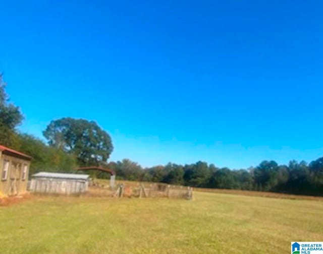 Listing photo 3 for 9380 County Road 15 Unit 1, Clanton AL 35045