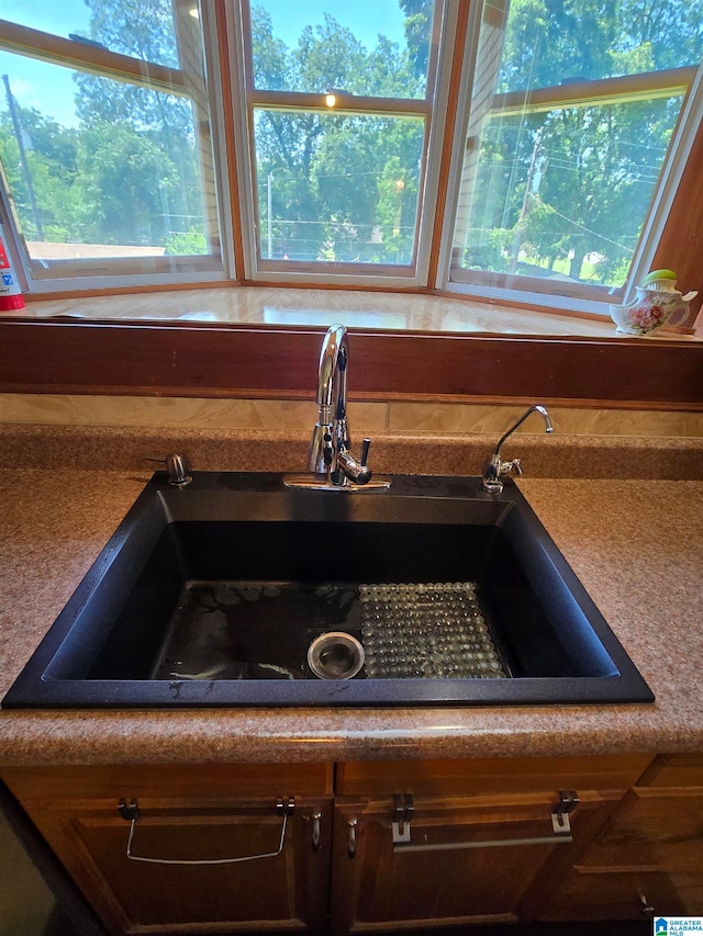 details with sink