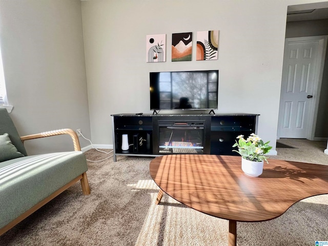 living room with carpet