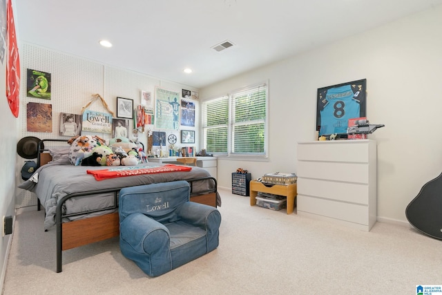 bedroom with carpet flooring