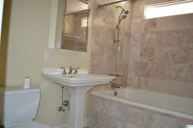 2705 Caldwell Ave S, Birmingham, AL 35205 - full bathroom with toilet and tiled shower / bath