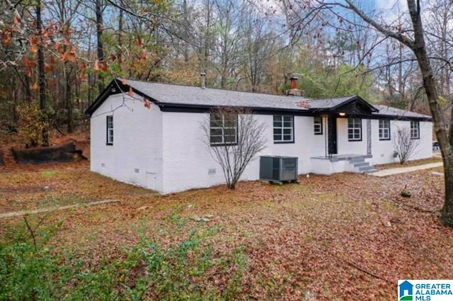 view of front of property featuring central AC