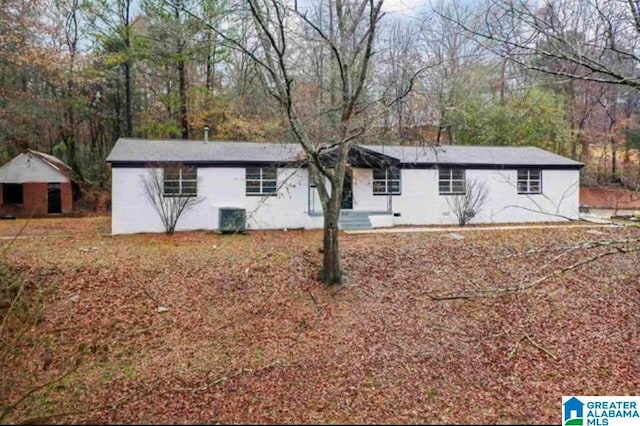 view of front of property featuring central AC unit