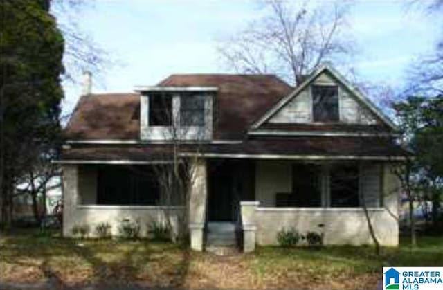 view of front facade