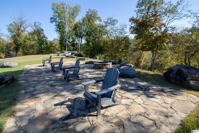 view of patio featuring a fire pit