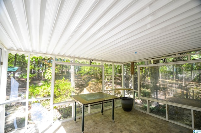 view of sunroom / solarium