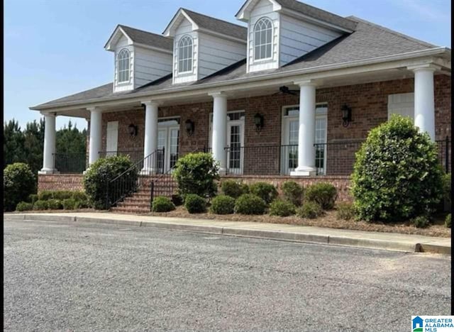 view of front facade featuring covered porch