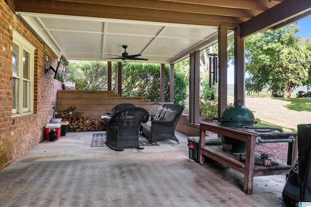 view of patio featuring ceiling fan