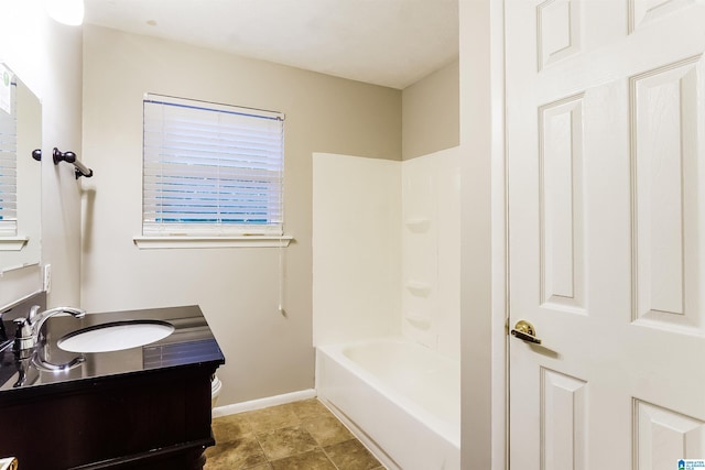 5268 Goldmar Dr, Irondale, AL 35210 - bathroom featuring baseboards, vanity, and toilet