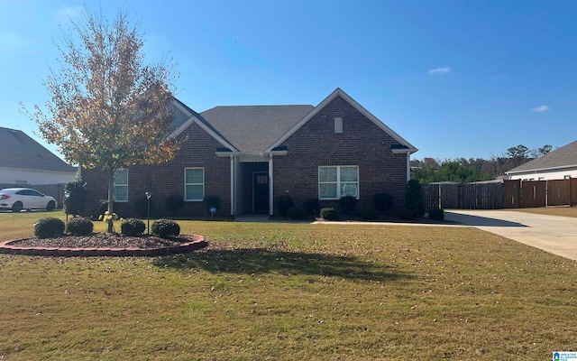 view of front of property with a front yard