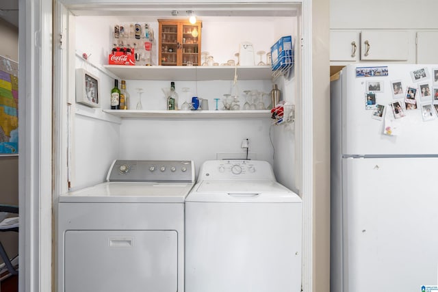 2061 Montreat Cir Unit C, Vestavia Hills, AL 35216 - laundry room featuring washer and clothes dryer