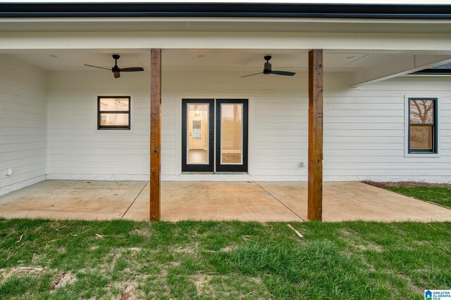 view of patio featuring ceiling fan