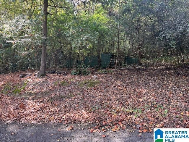 Listing photo 3 for 1366 Winfield Dr Unit 1, Bessemer AL 35022