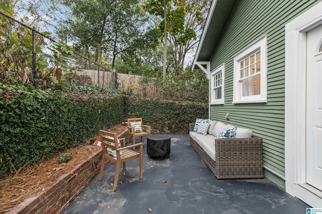 view of patio featuring an outdoor hangout area