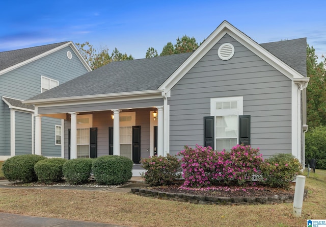 view of front of house featuring a porch