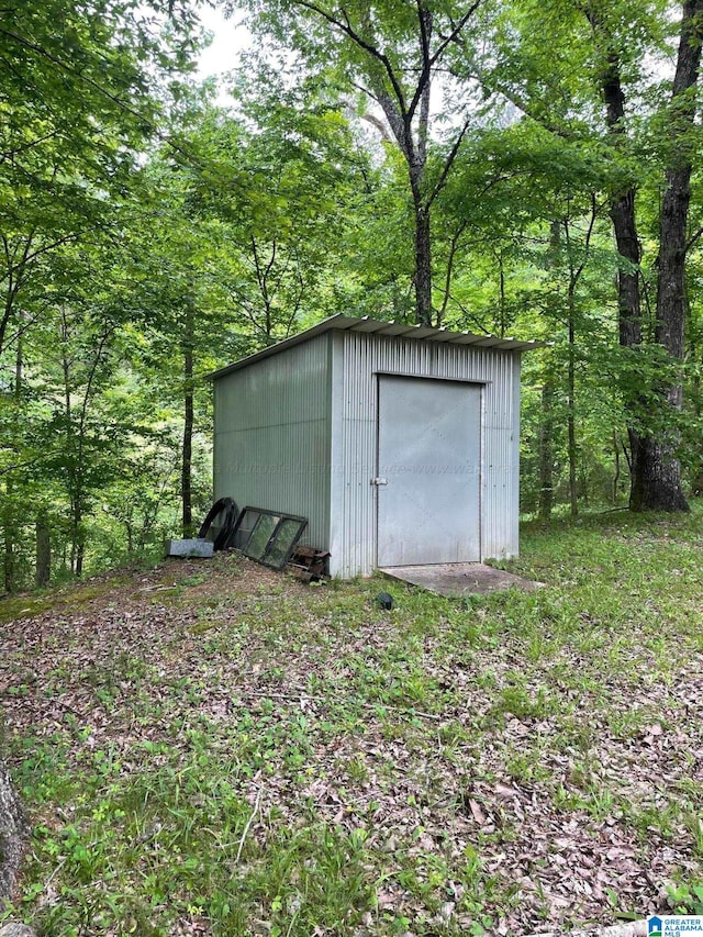 view of outdoor structure