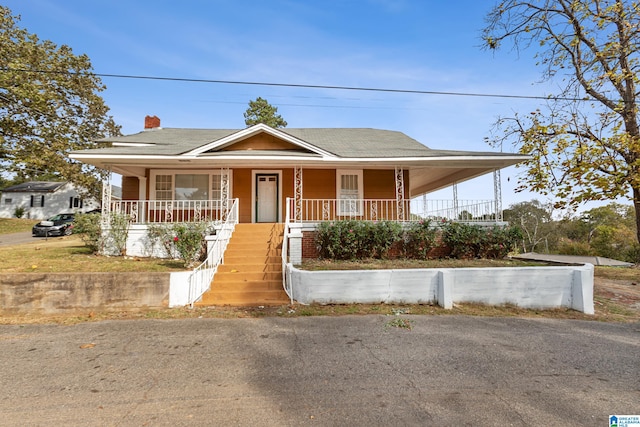 view of front of property with covered porch