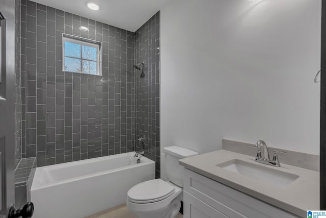 1174 Ranch Marina Rd, Pell City, AL 35128 - bathroom featuring toilet, shower / bathtub combination, and vanity
