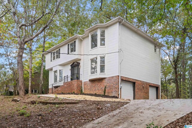 view of front of house featuring a garage