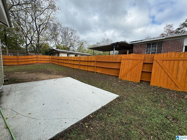 view of yard with a patio