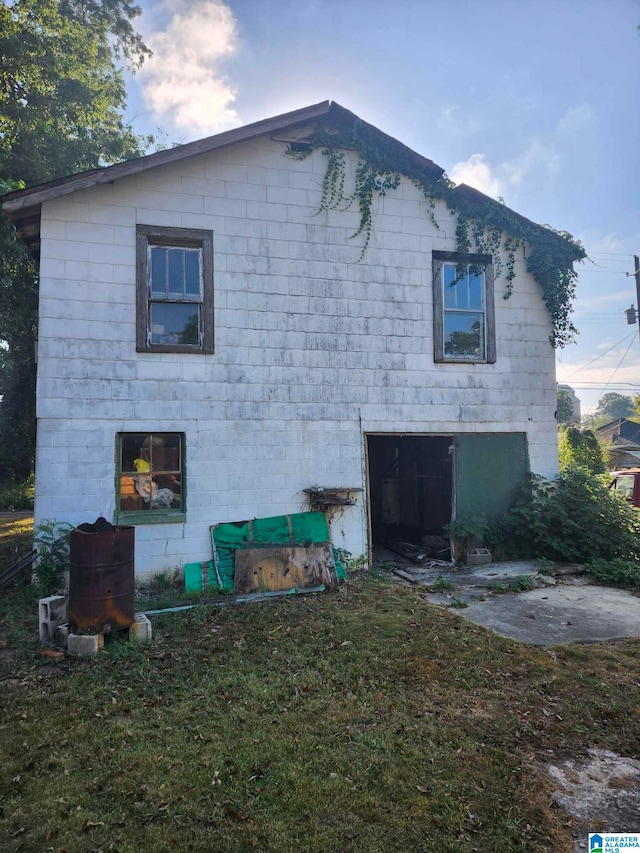 view of home's exterior