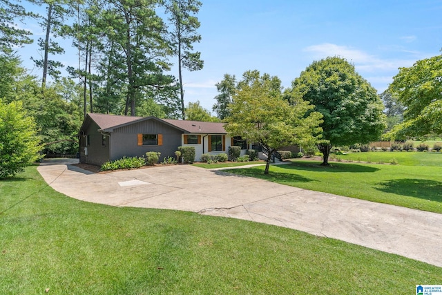 view of front of home with a front yard