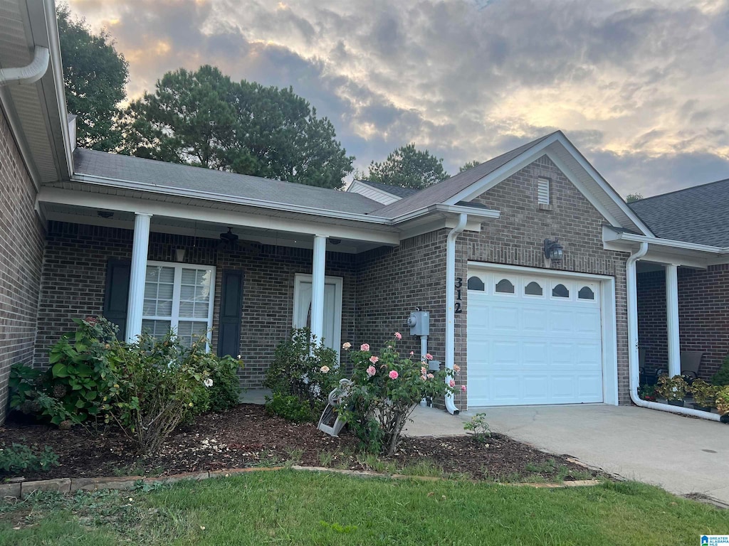 view of front of house featuring a garage