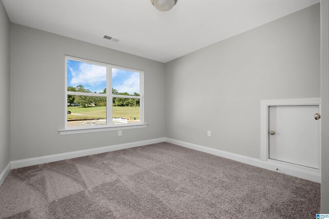 empty room with carpet