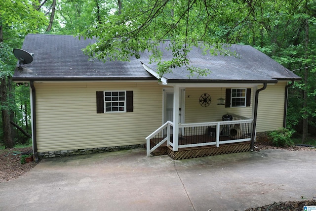 view of front of property with a patio