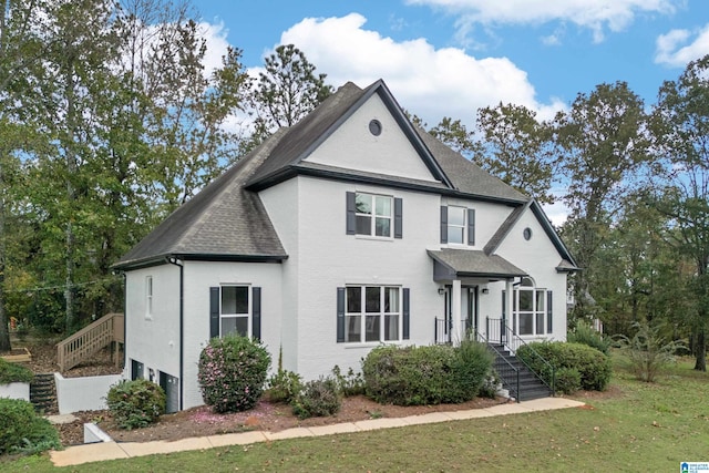 view of front of house with a front yard