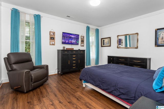 923 Cogswell Ave, Pell City, AL 35125 - bedroom with wood finished floors and baseboards