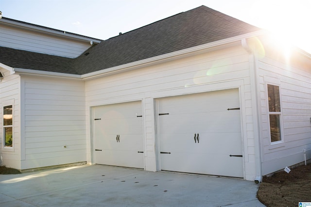186 Barimore Blvd, Helena, AL 35080 - garage featuring driveway