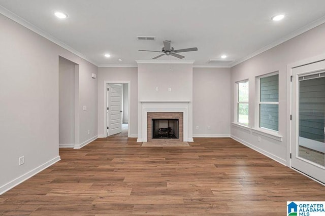 186 Barimore Blvd, Helena, AL 35080 - unfurnished living room with ceiling fan, recessed lighting, ornamental molding, wood finished floors, and baseboards