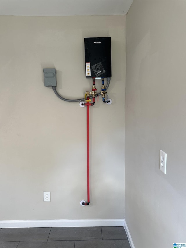 101 S 18th Ct, Birmingham, AL 35205 - detailed view of baseboards