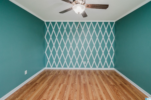 spare room with ceiling fan, light hardwood / wood-style flooring, and ornamental molding