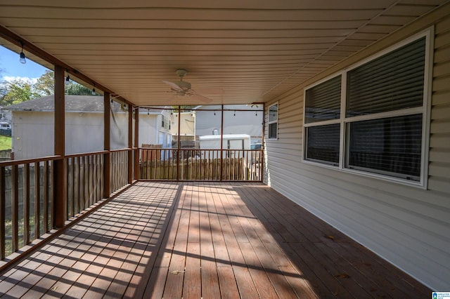 deck with ceiling fan